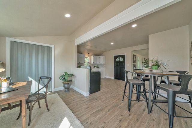 7045 Mount Vernon Rd, Auburn, CA 95603