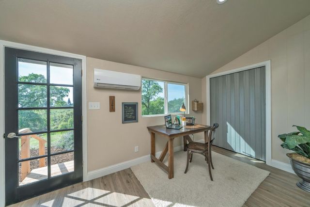 7045 Mount Vernon Rd, Auburn, CA 95603