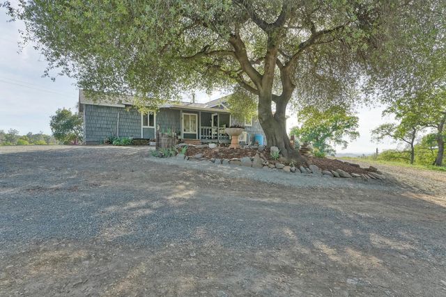 7045 Mount Vernon Rd, Auburn, CA 95603