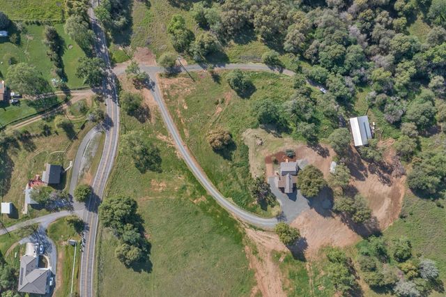 7045 Mount Vernon Rd, Auburn, CA 95603