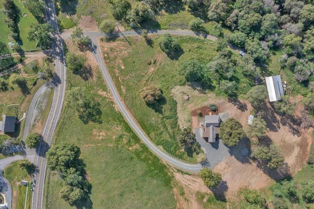 7045 Mount Vernon Rd, Auburn, CA 95603