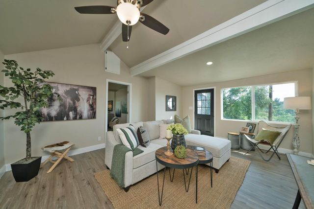 7045 Mount Vernon Rd, Auburn, CA 95603