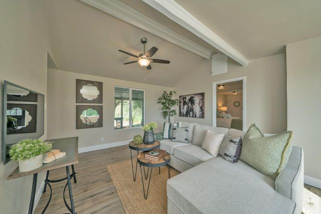 7045 Mount Vernon Rd, Auburn, CA 95603