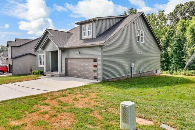 163 Leitrim Dr, Clarksville, TN 37042