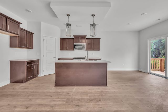 163 Leitrim Dr, Clarksville, TN 37042