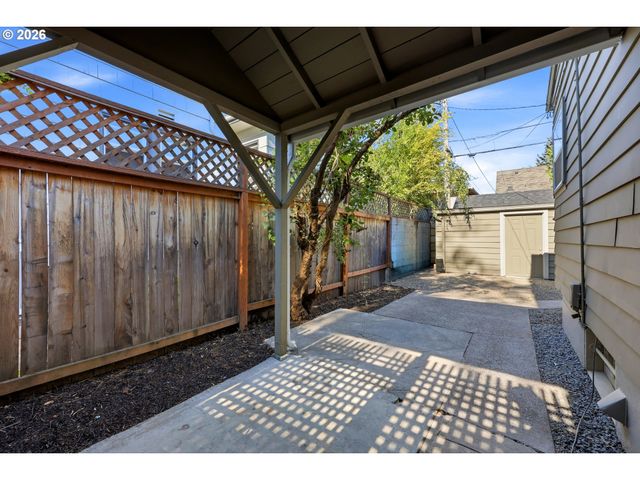 6354 N WILLIAMS Ave, Portland, OR 97217