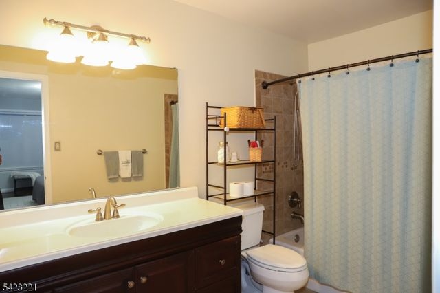 332 Greenbriar-Unit 8 8, Union Twp., NJ 07083