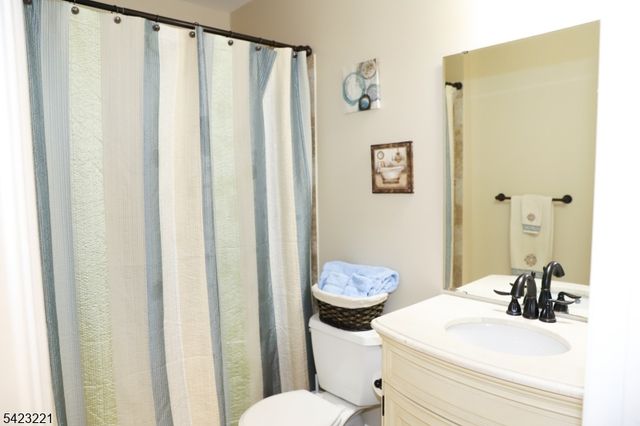 332 Greenbriar-Unit 8 8, Union Twp., NJ 07083