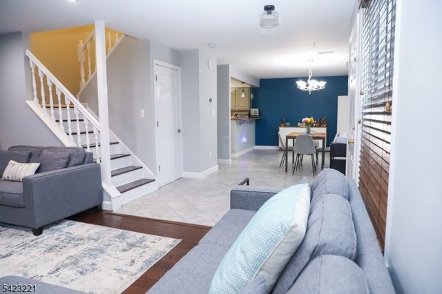 332 Greenbriar-Unit 8 8, Union Twp., NJ 07083