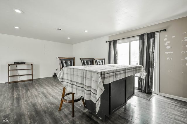 617 Nelson Drive, Mooresville, IN 46158