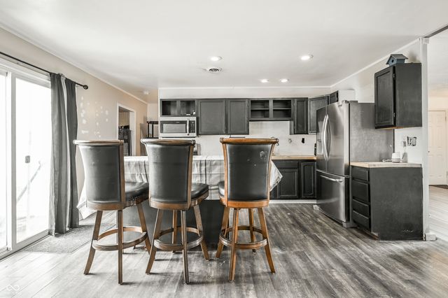 617 Nelson Drive, Mooresville, IN 46158