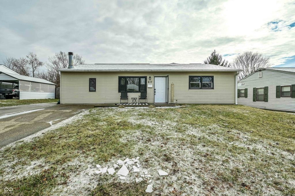 617 Nelson Drive, Mooresville, IN 46158