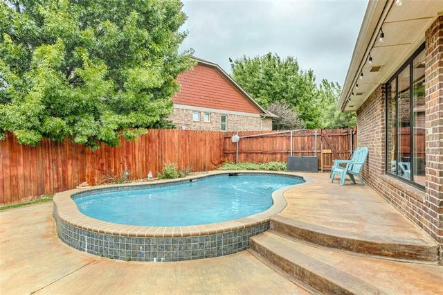317 Falling Sky Drive, Edmond, OK 73034
