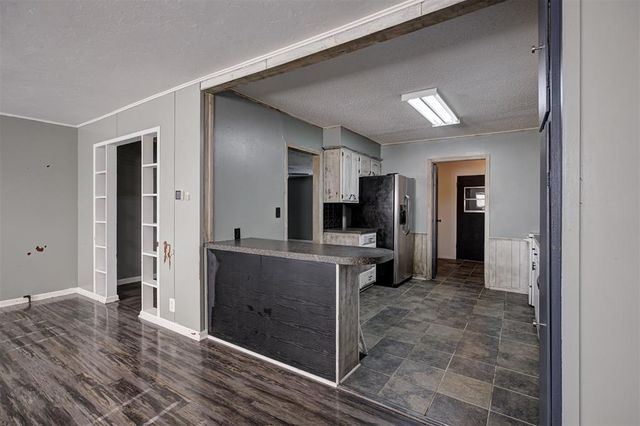 1007 Overland Court, Shawnee, OK 74801