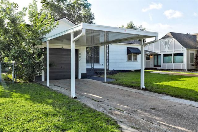1007 Overland Court, Shawnee, OK 74801