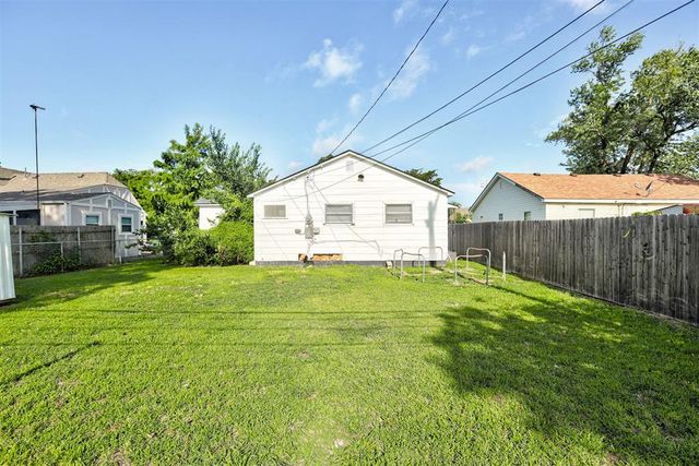 1007 Overland Court, Shawnee, OK 74801