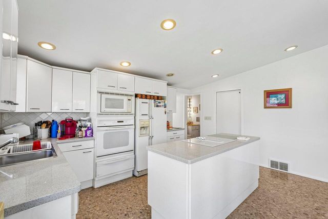 1136 Brown Deer ROAD, Milwaukee, WI 53217
