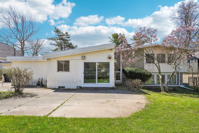 1136 Brown Deer ROAD, Milwaukee, WI 53217