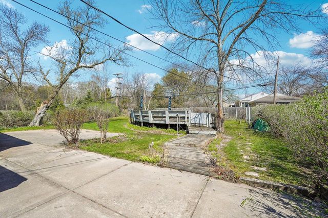1136 Brown Deer ROAD, Milwaukee, WI 53217