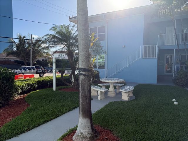 315 Van Buren St 107B, Hollywood, FL 33019
