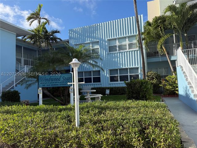 315 Van Buren St 107B, Hollywood, FL 33019