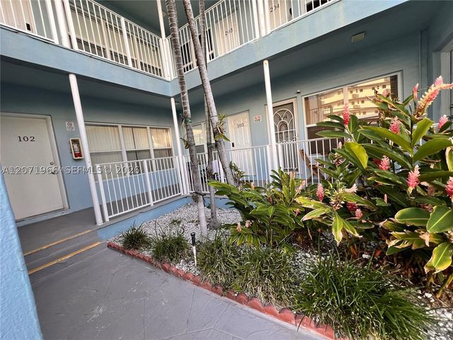 315 Van Buren St 107B, Hollywood, FL 33019