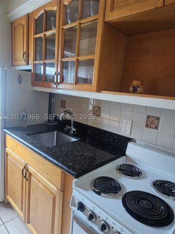 315 Van Buren St 107B, Hollywood, FL 33019