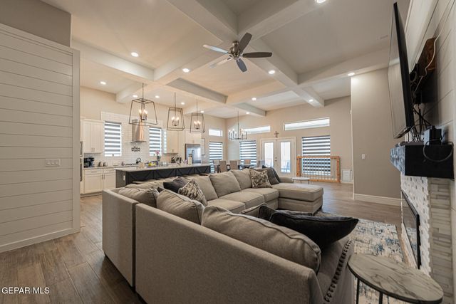 2504 Tony Harper Street, El Paso, TX 79938