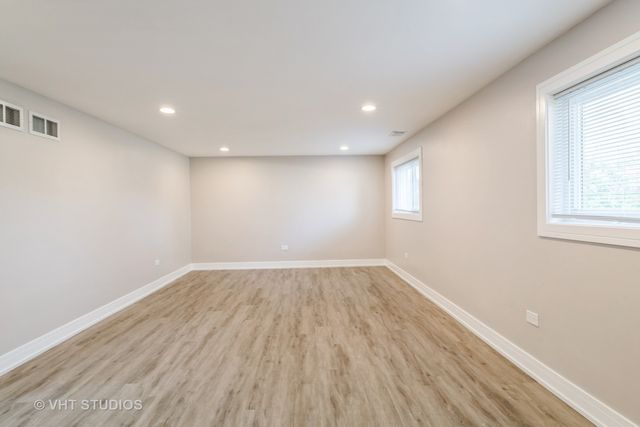 8300 S 79th Court, Justice, IL 60458