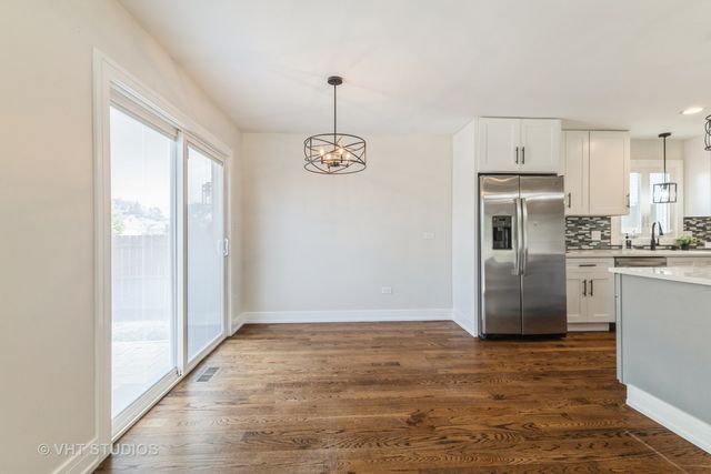 8300 S 79th Court, Justice, IL 60458