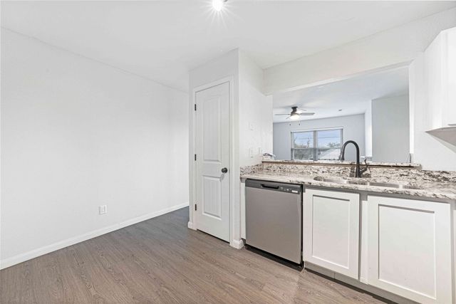 2200 E Trinity Mills Road 510, Carrollton, TX 75006