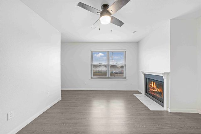 2200 E Trinity Mills Road 510, Carrollton, TX 75006