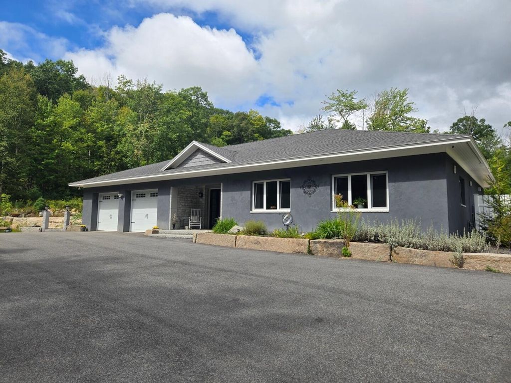 36 Rail Road, Alfred, ME 04002 — exterior