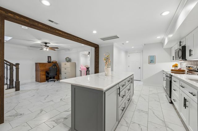 2104 Williamsport Pike, Columbia, TN 38401