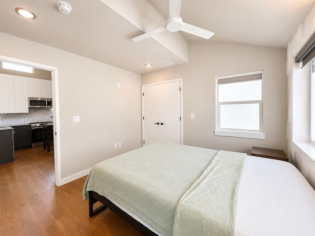 913 Duncan LN 201, Austin, TX 78705