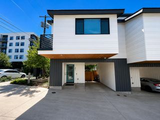 913 Duncan LN 201, Austin, TX 78705
