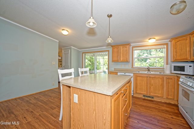 128 State Highway 5S, Amsterdam, NY 12010