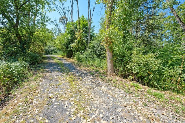 128 State Highway 5S, Amsterdam, NY 12010