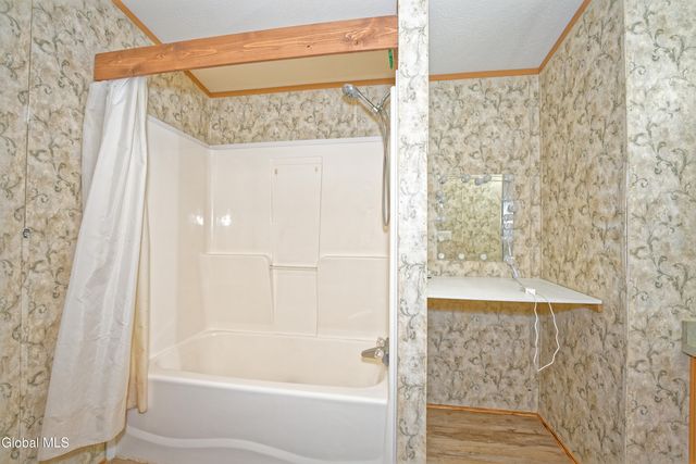 128 State Highway 5S, Amsterdam, NY 12010