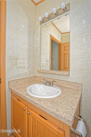 128 State Highway 5S, Amsterdam, NY 12010