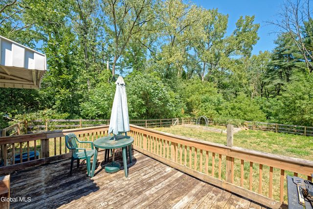 128 State Highway 5S, Amsterdam, NY 12010