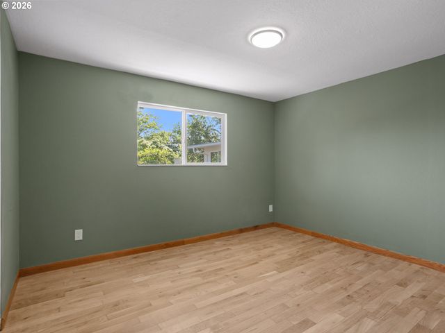 6855 Sw CAPITOL Hwy, Portland, OR 97219