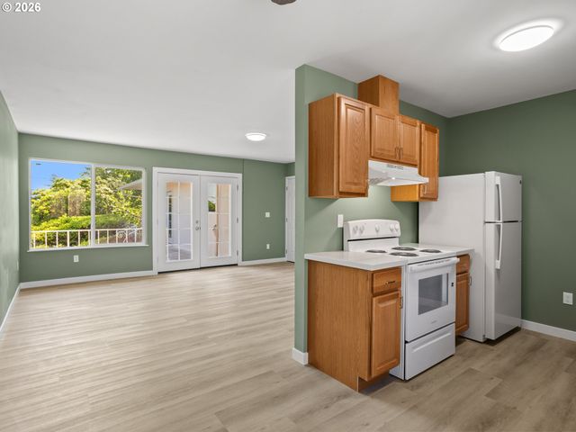 6855 Sw CAPITOL Hwy, Portland, OR 97219