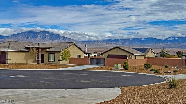 230 White Burch Lane, Pahrump, NV 89048