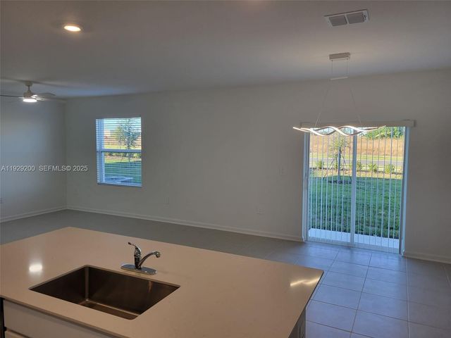 3671 Hardman Dr, Lake Wales, FL 33853