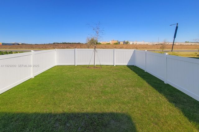 3671 Hardman Dr, Lake Wales, FL 33853