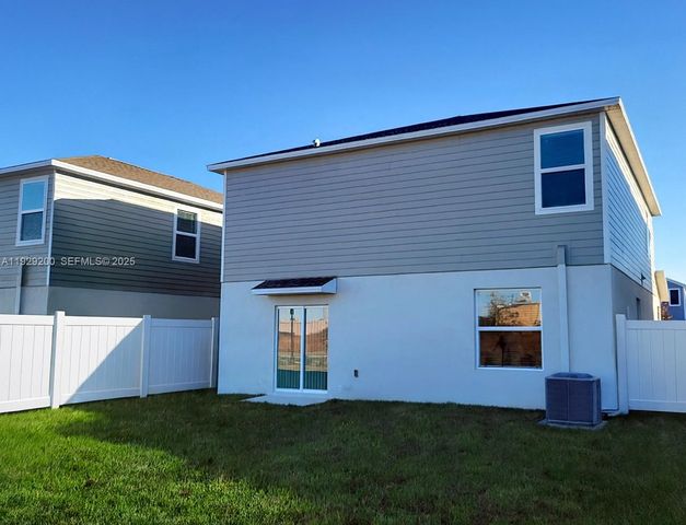 3671 Hardman Dr, Lake Wales, FL 33853