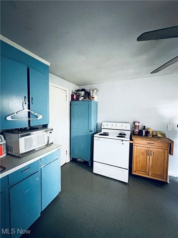 3177 Elyria Avenue, Lorain, OH 44055