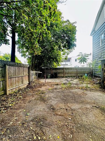 3177 Elyria Avenue, Lorain, OH 44055