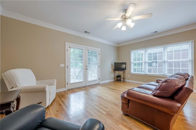 1735 Woodberry Run Drive, Snellville, GA 30078